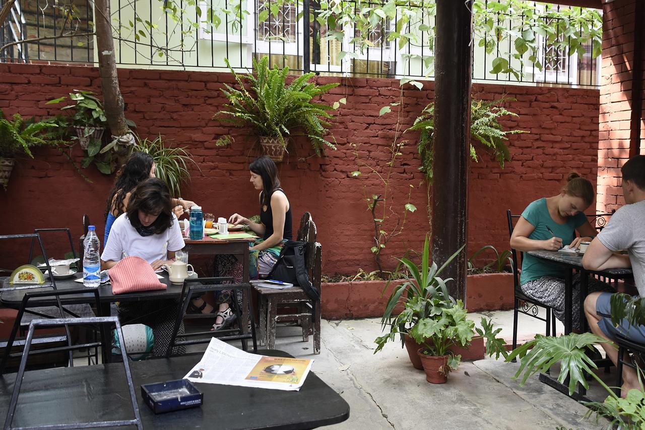 Beehive Hostel Kathmandu Exteriör bild