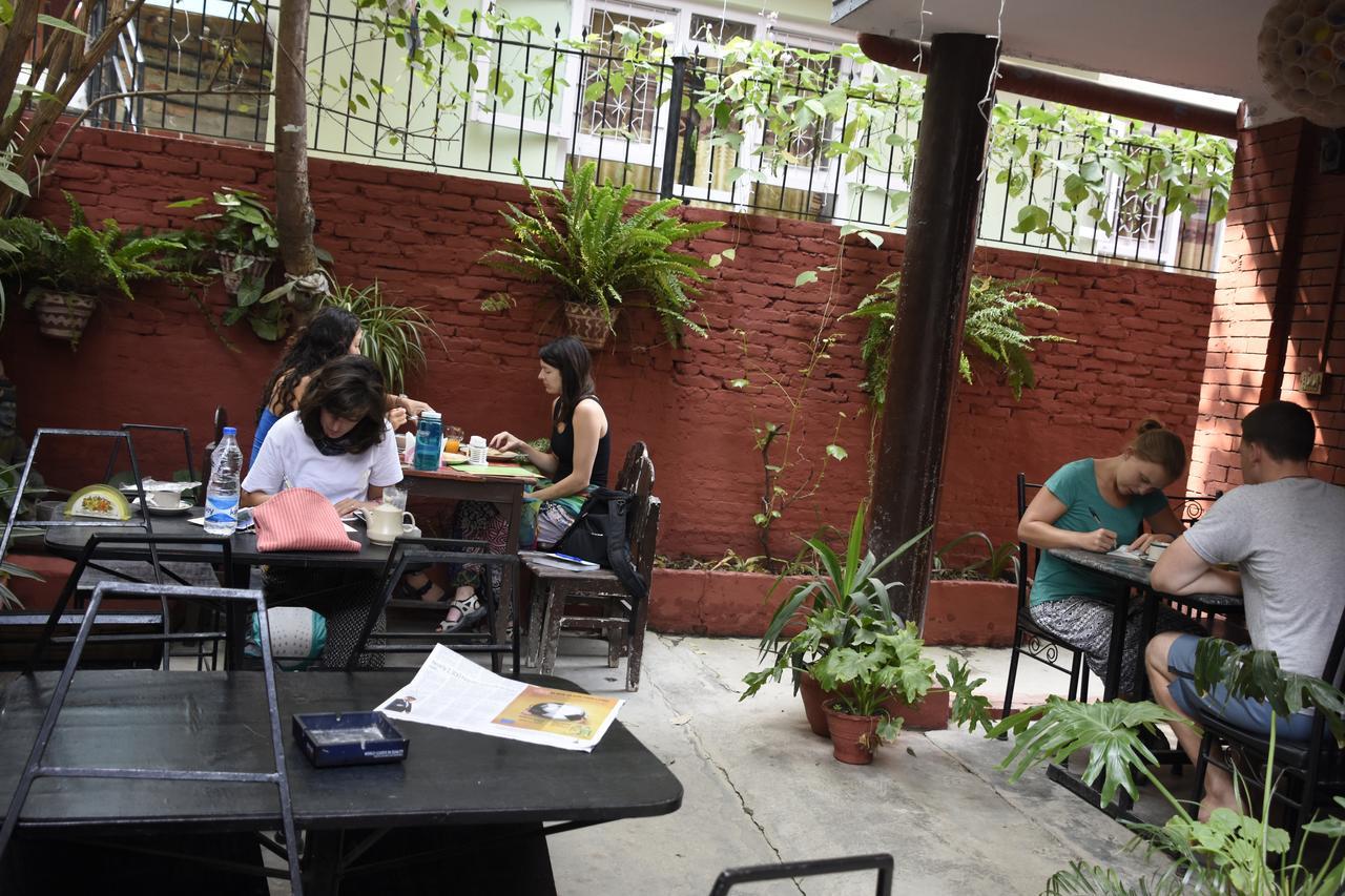 Beehive Hostel Kathmandu Exteriör bild