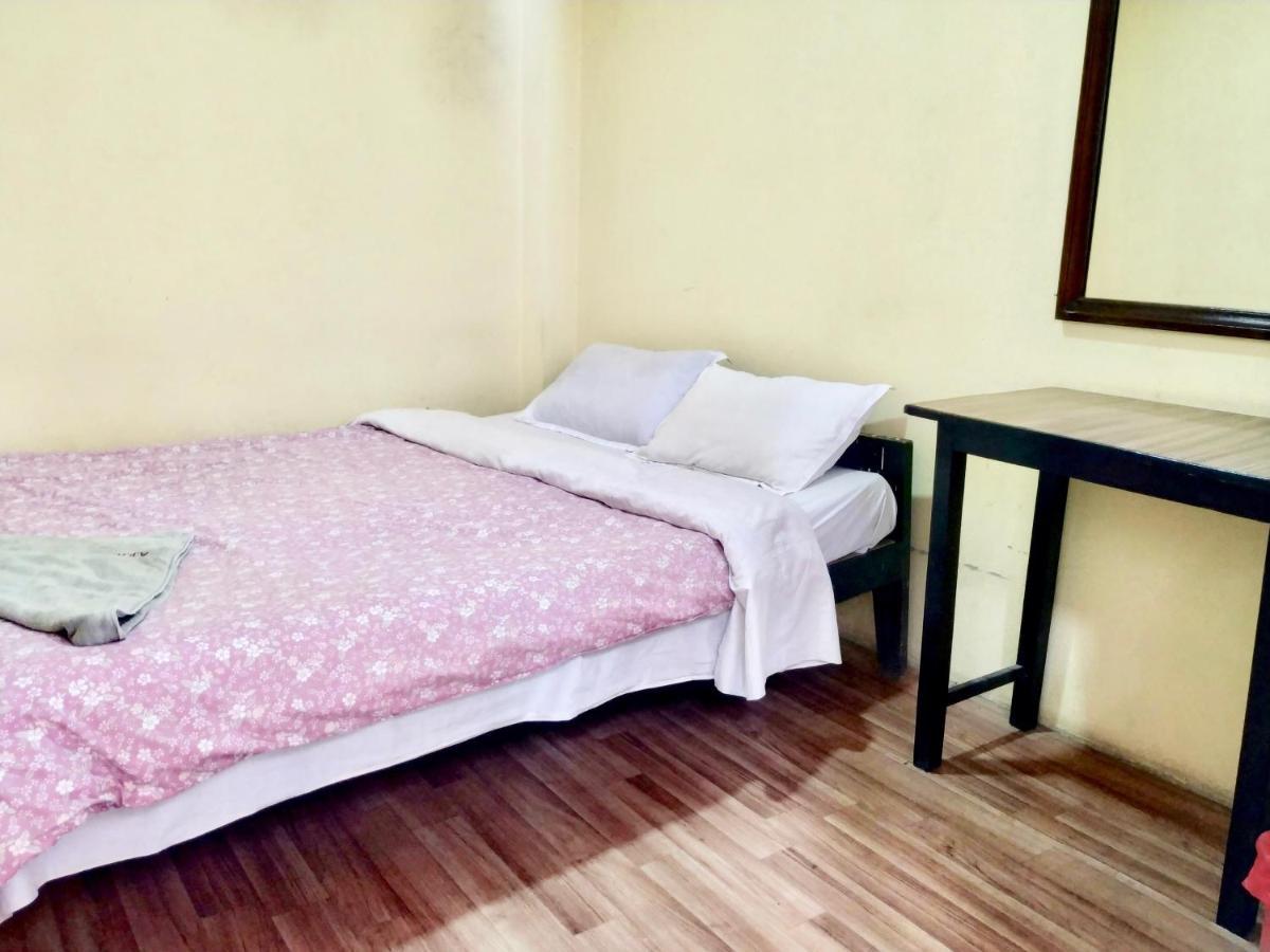 Beehive Hostel Kathmandu Exteriör bild